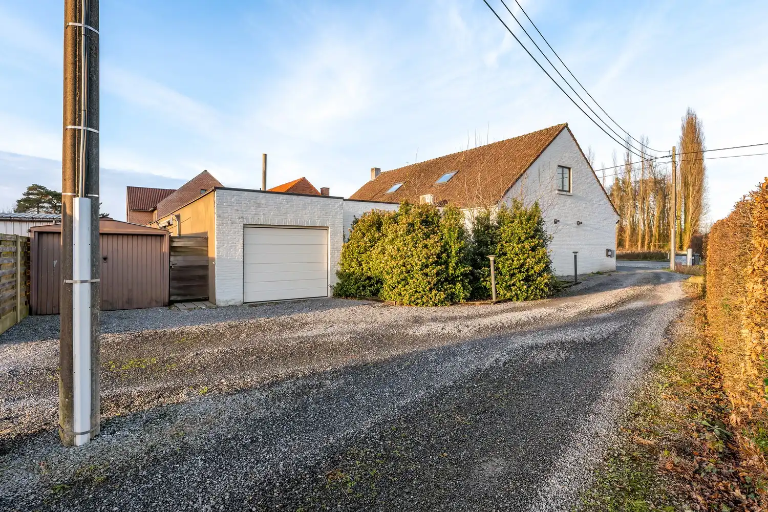 Uiterst gunstig gelegen kantoor met woonst. foto 55