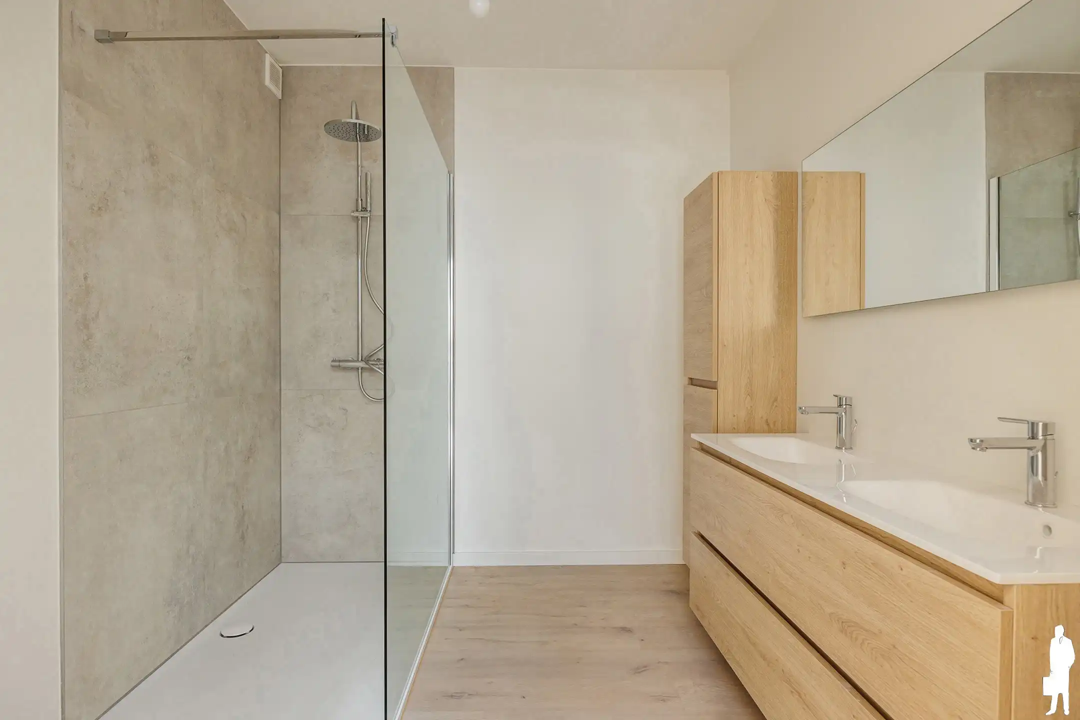 Stijlvol appartement met panoramisch zicht op de Grote Markt foto 8
