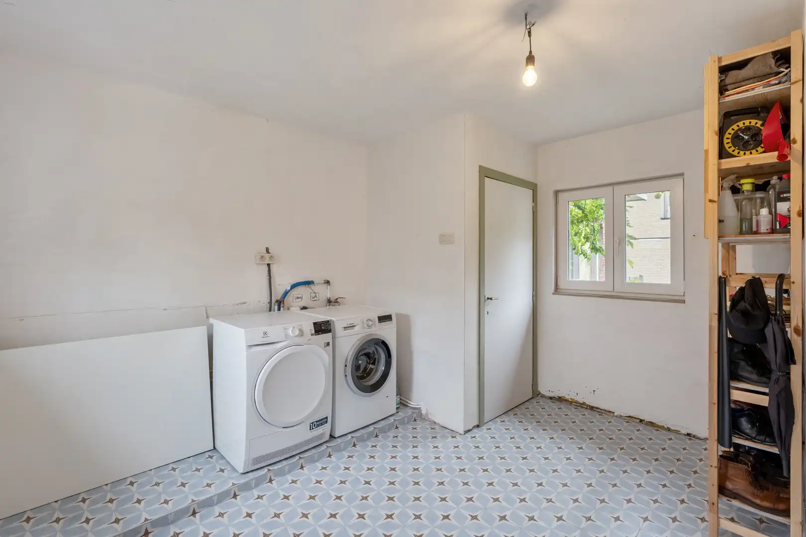 Karaktervolle, deels gerenoveerde gezinswoning op riant perceel van 10a 33ca in Houthalen-Helchteren 🏡✨ foto 9