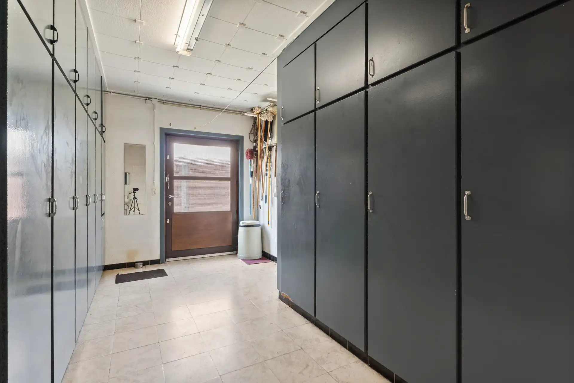 Te renoveren Half open bebouwing op eeen gunstige locatie foto 10