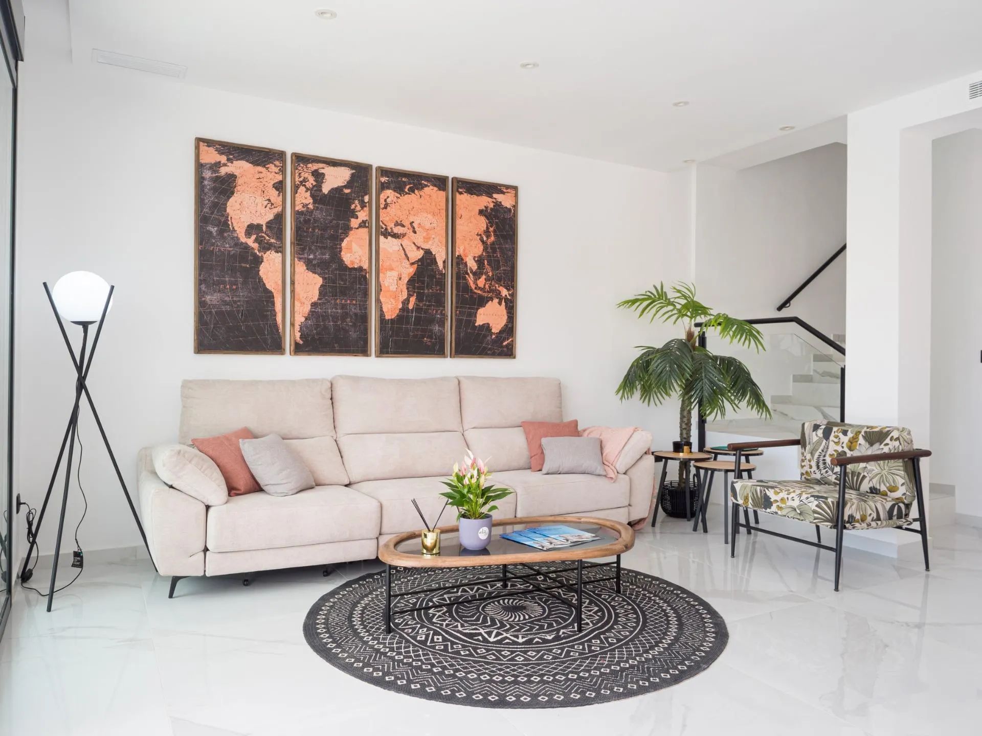 Ultiem genieten: ruime vakantiewoningen dichtbij centrum en strand foto 2