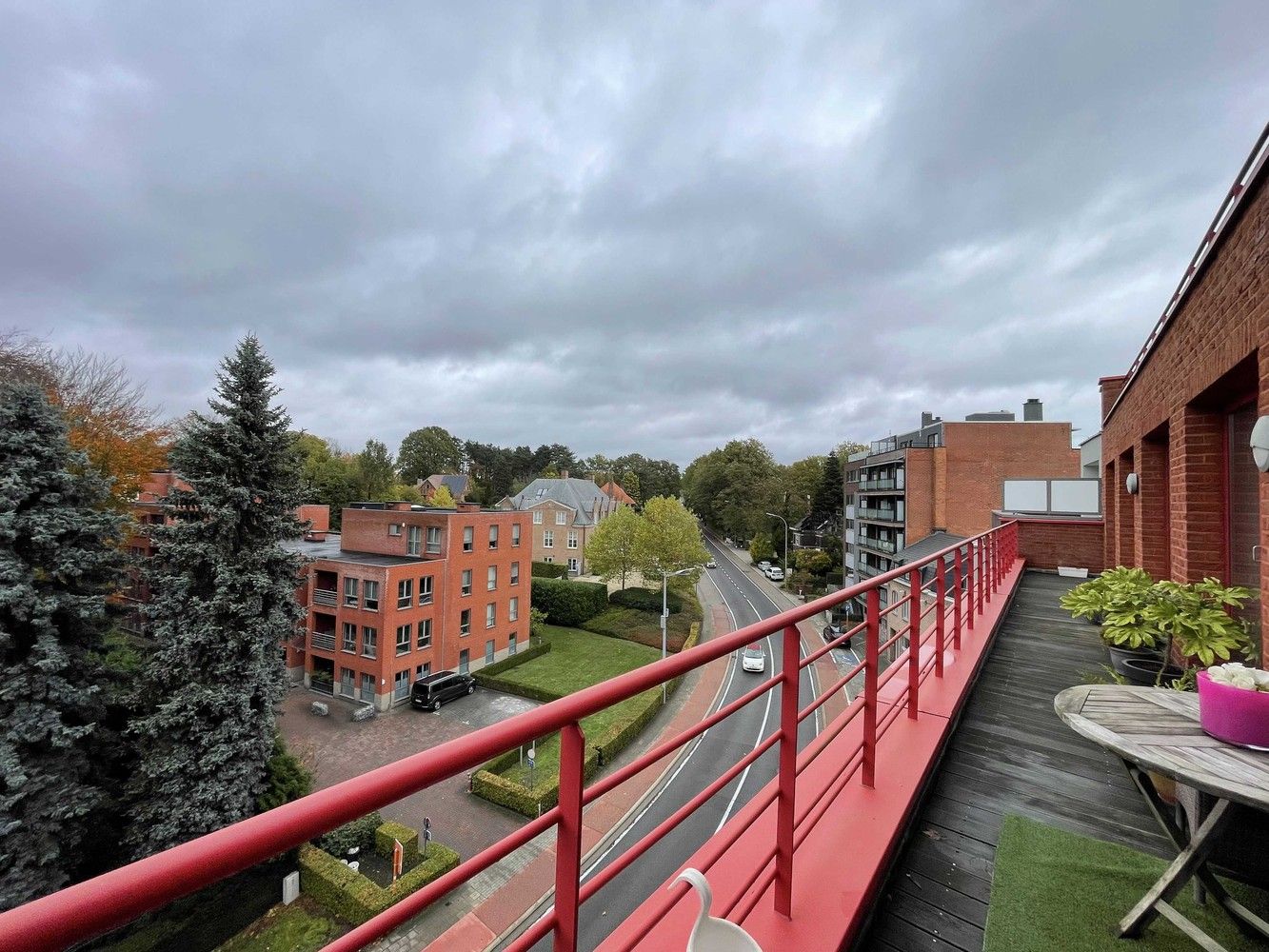 Investeringspand op vierde verdieping van exclusief gebouw in het hart van Genk. foto 5