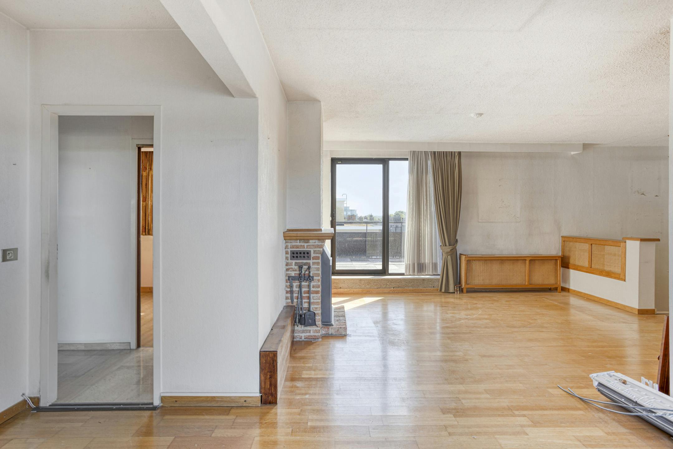 Uniek dakappartement met ruim terras te koop in Schoten foto 8