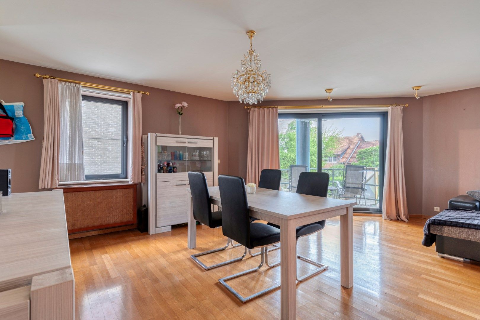 Appartement met 2 slpks en garage op wandelafstand van Westerlo-centrum ! foto 2