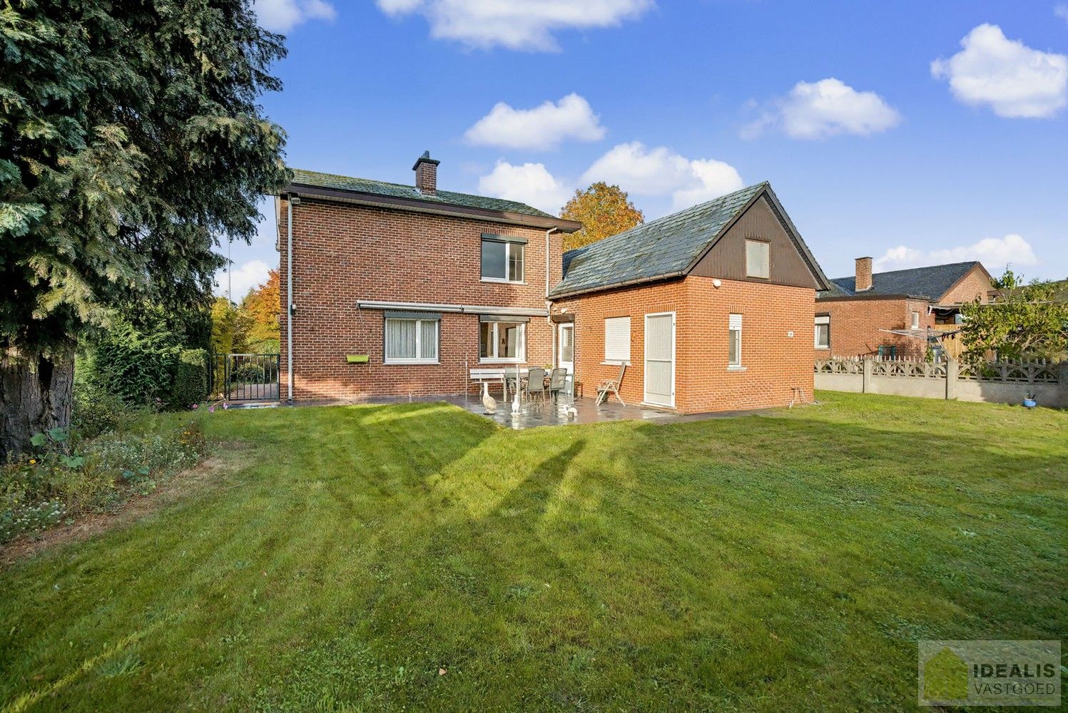 IDEALIS VASTGOED - Nabij het groen gelegen woning met een bewoonbare oppervlakte van + -125m² op een perceel van 7a59ca! Het betreft een zeer centraal gelegen woning t.o.v. grote steden als Leuven, Brussel, Antwerpen en Hasselt die vlot bereikbaar zijn door de nabijheid van de E313 en E314. Uitermate geschikt voor kandidaten op zoek naar een te renoveren woning in de groene omgeving van Linkhout!! foto 26