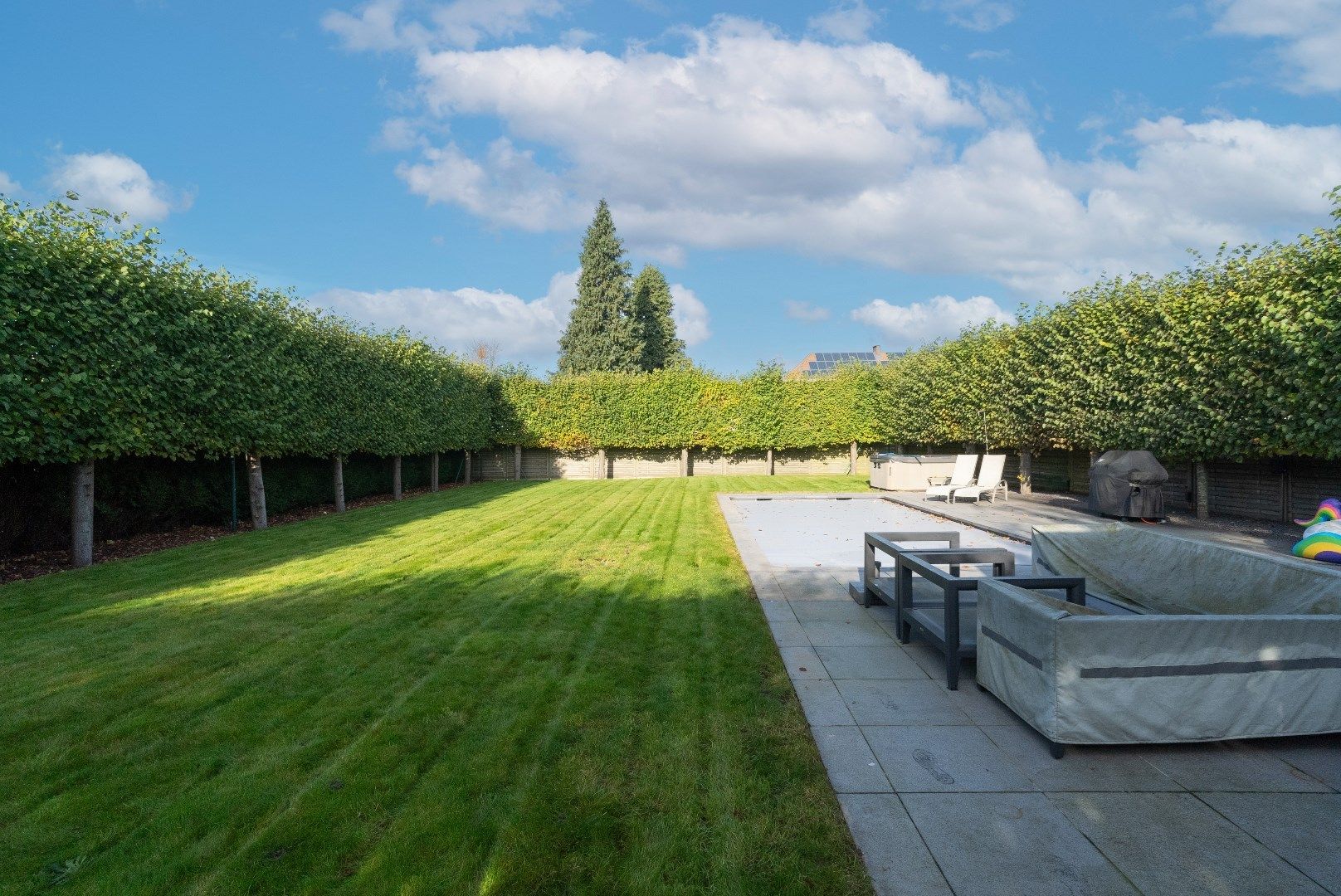 EXCLUSIEVE VILLA OP RIANT PERCEEL foto 9