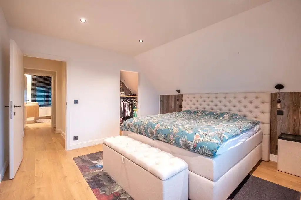 Gerenoveerd huis met loods te Oedelem / Sijsele foto 16