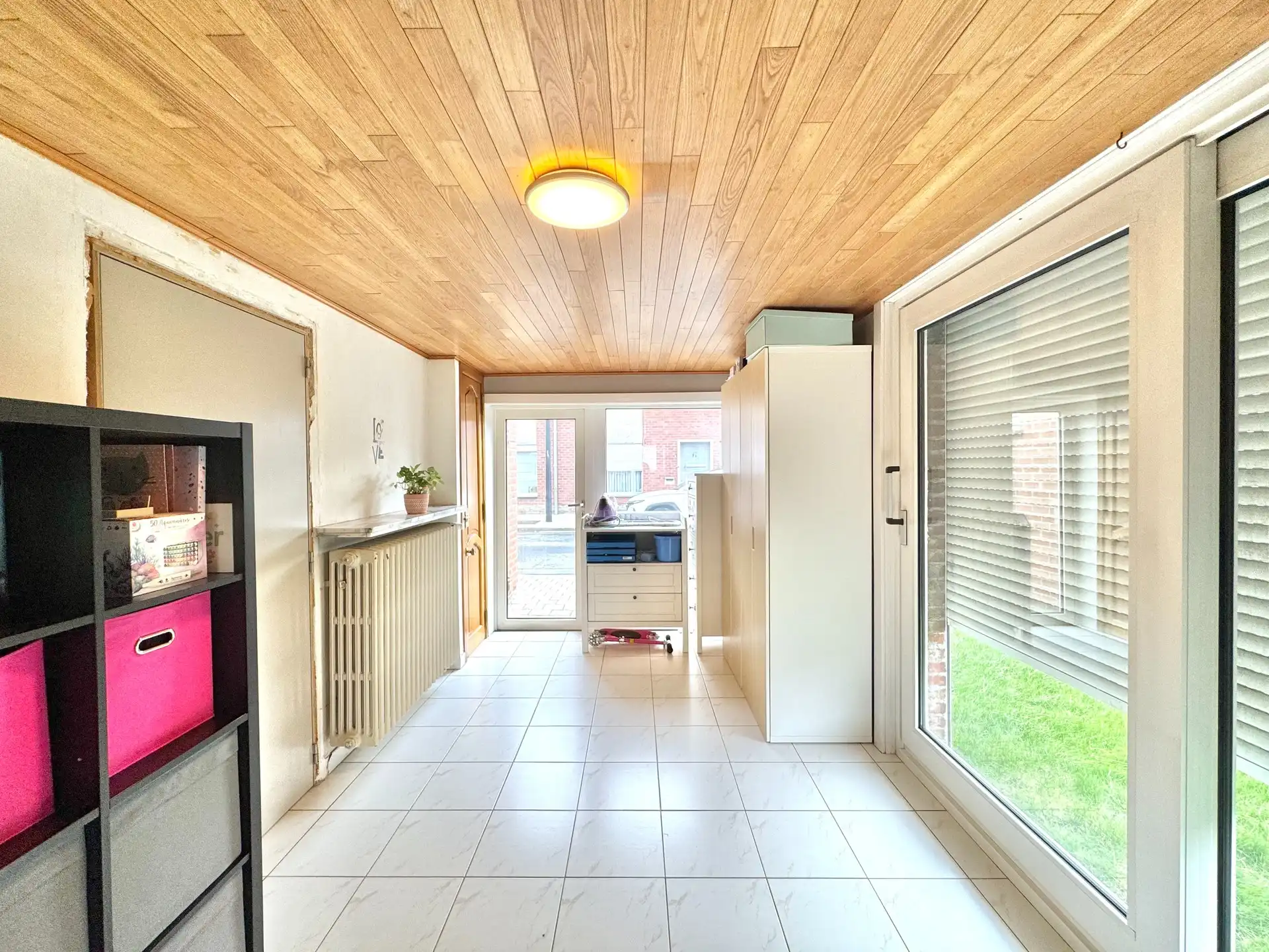 HALFOPEN WONING MET 4 KAMERS, TUIN & GARAGE - 359 m² foto 13