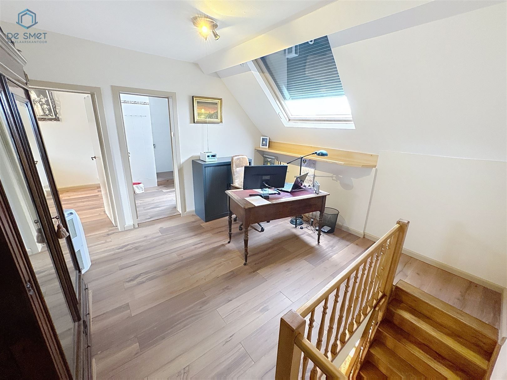 Luxe afgewerkte woning met 5 slaapkamers, lift en prachtig zicht op de jachthaven van Geraardsbergen foto 13