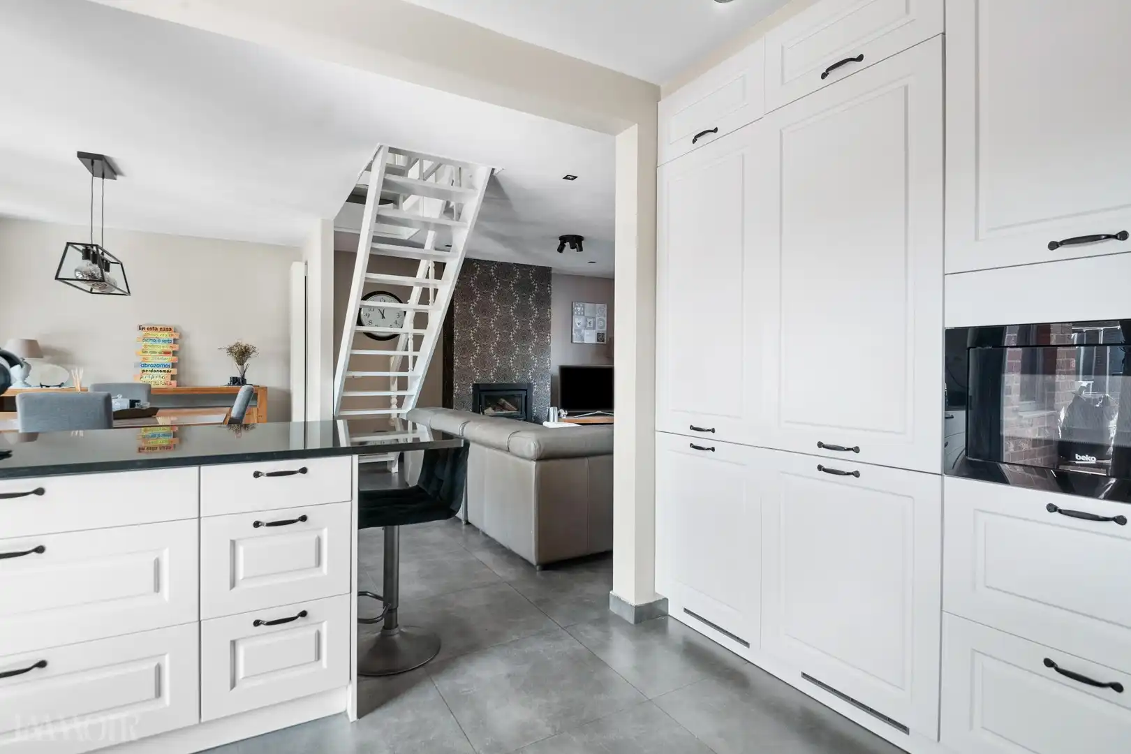 Charmante HOB met zuidgerichte tuin en garage in Brasschaat. foto 5