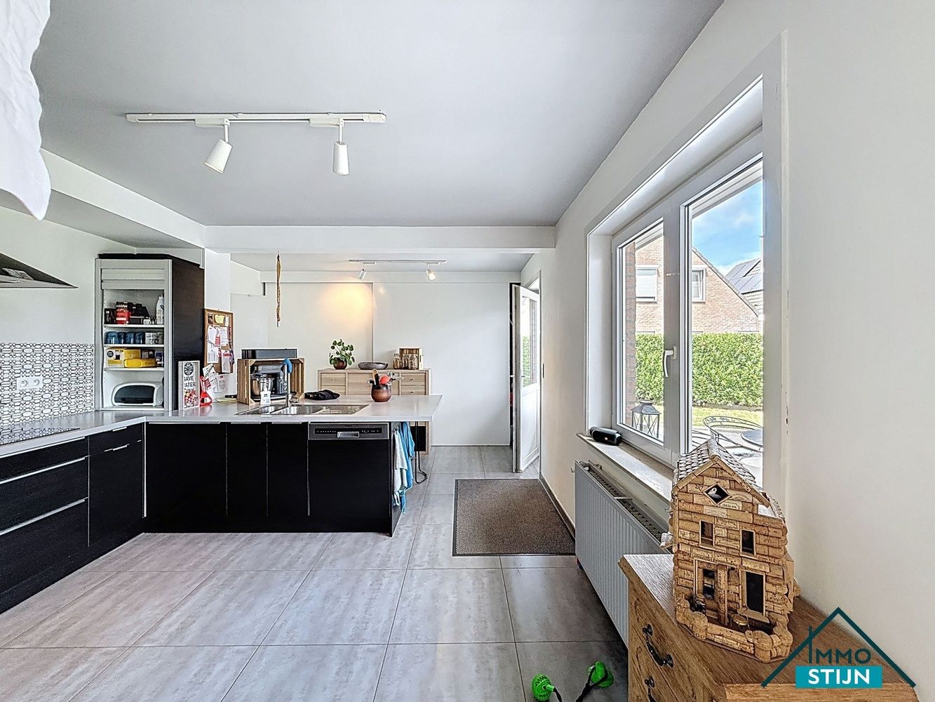 Landelijk gelegen woning met 4 slaapkamers foto 6