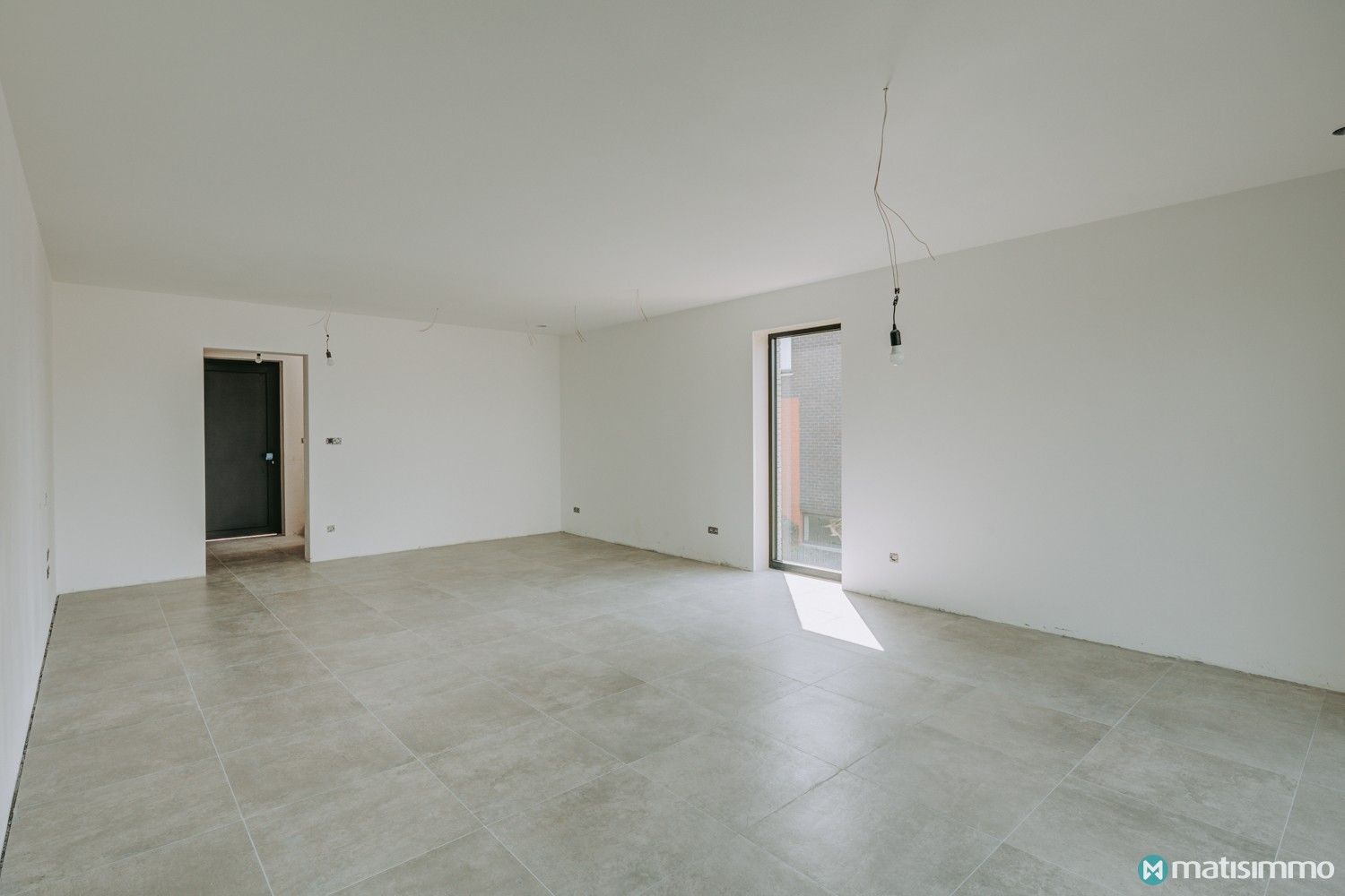 MODERNE NIEUWBOUWWONING MET 3 SLAAPKAMERS, INPANDIGE GARAGE EN VOLLEDIG ONDERKELDERD VLAKBIJ HET CENTRUM VAN BILZEN foto 5