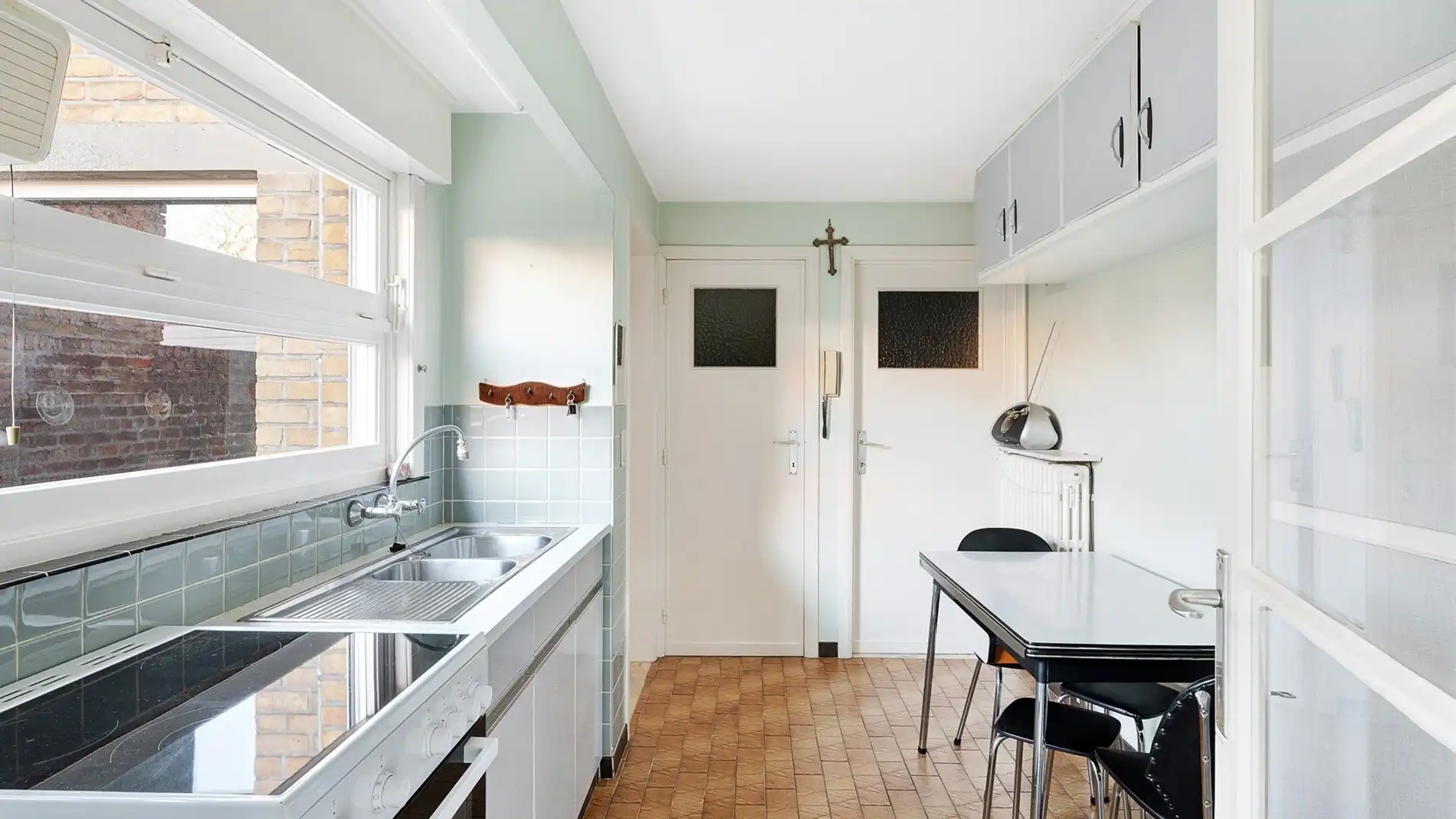 Woning met zonnige tuin en 4 slaapkamers in Oud-Knokke foto 9