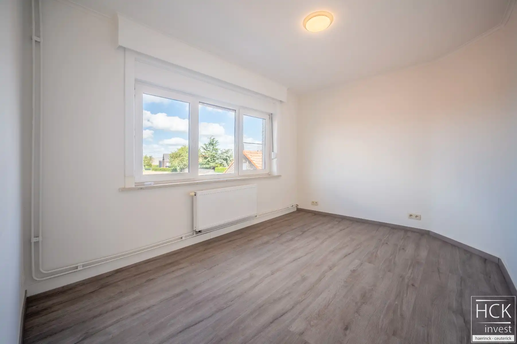 SINT-BAAFS-VIJVE - Instapklare woning met 3 SLPK, én uitweg achteraan foto 18