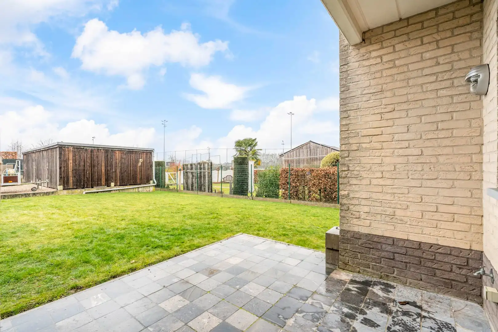 Lichtrijk 2-slaapkamerappartement met 2 terrassen + autostaanplaats in Zepperen (Sint-Truiden). foto 18