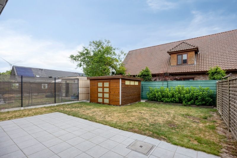 Instapklare halfopen woning met zuidgerichte tuin in Evergem! foto 11