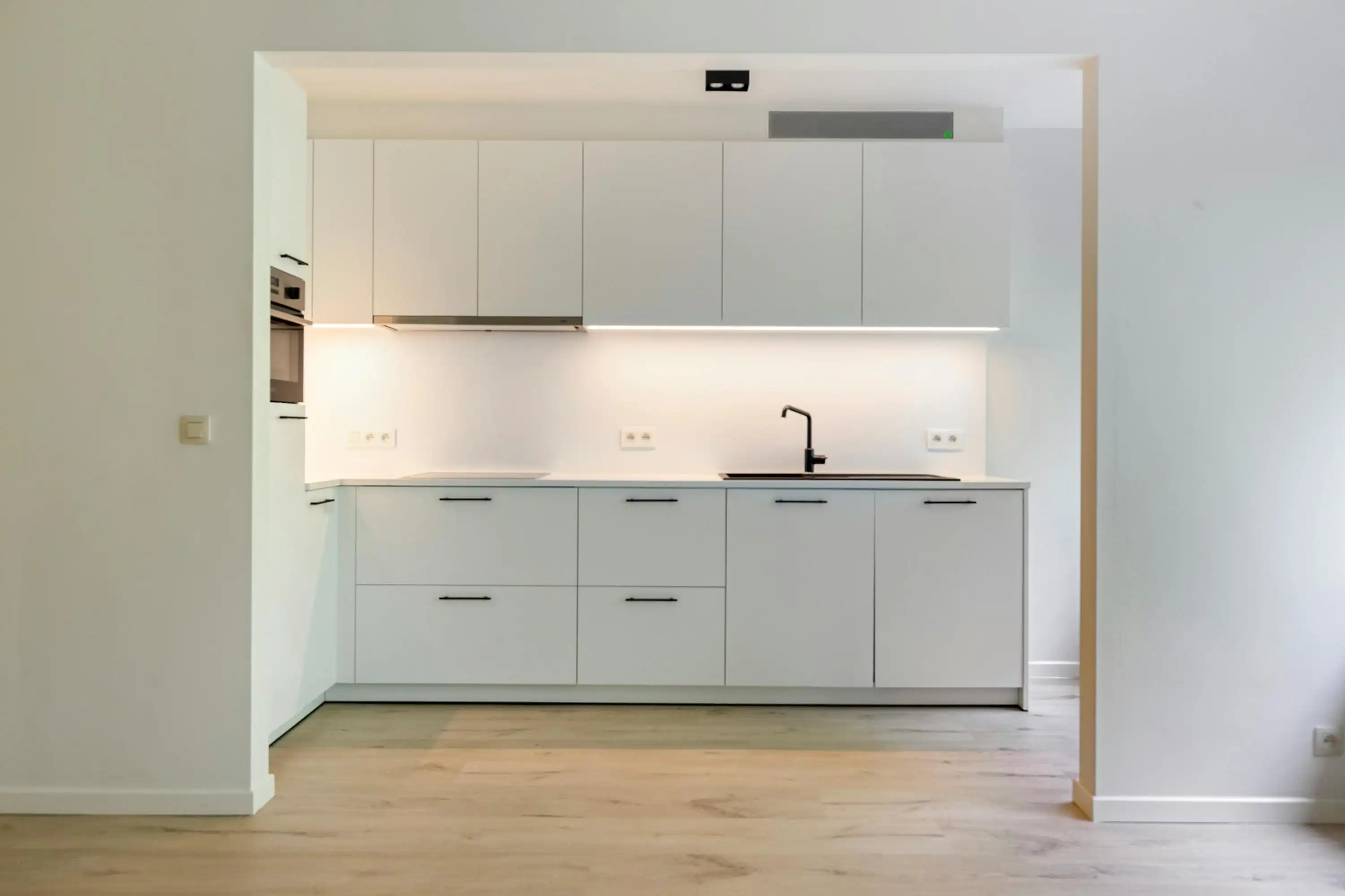 Gerenoveerd Appartement te koop in Brugge met 2 slaapkamers foto 6
