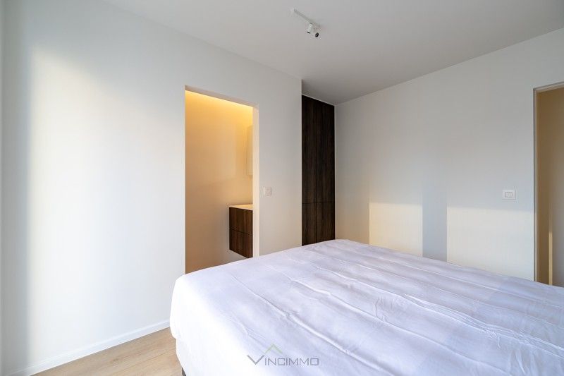Prachtig gerenoveerd appartement op de Zeedijk met adembenemend zicht op zee foto 18