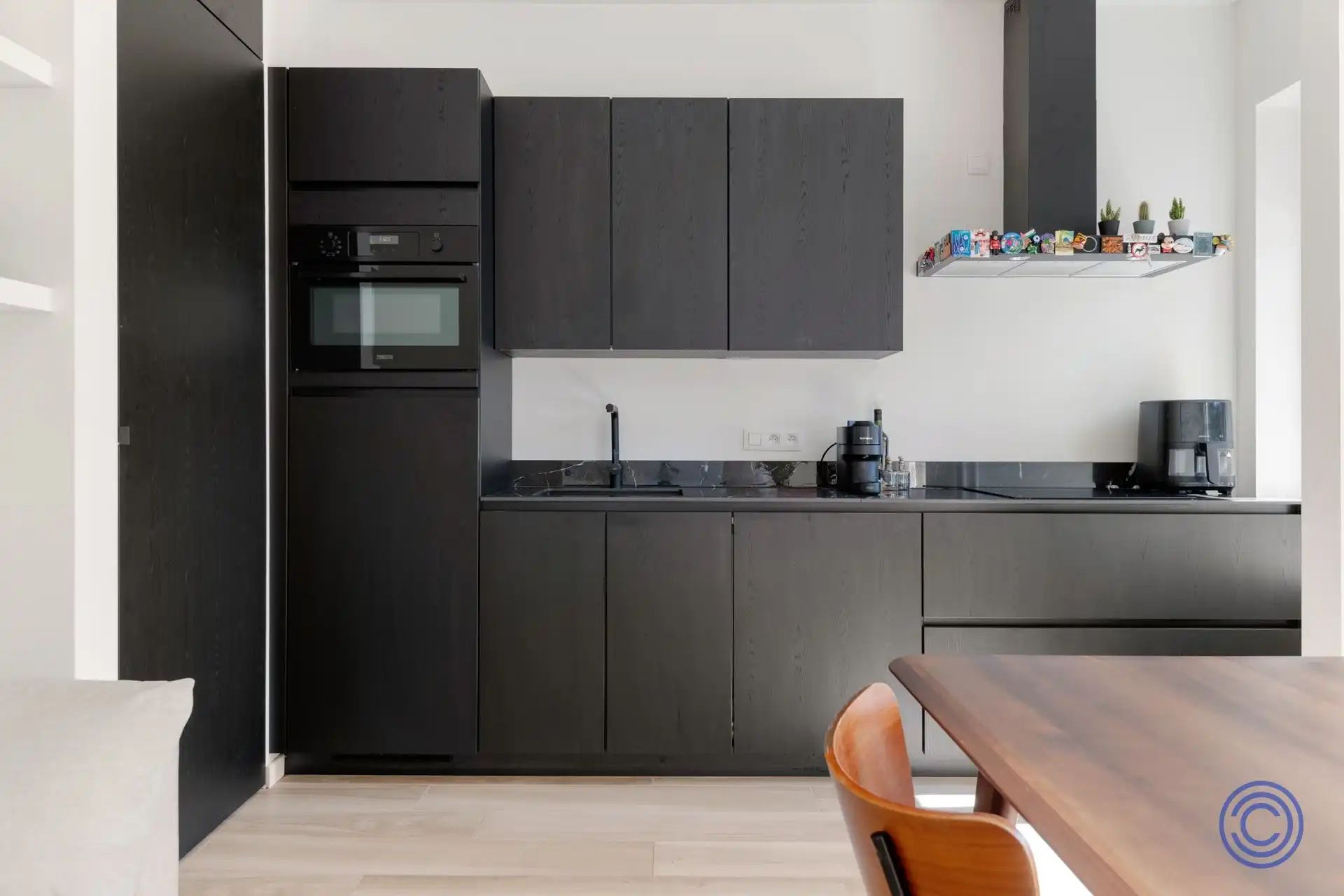 Cosy appartement met groot, zonnig terras middenin de stad! foto 4