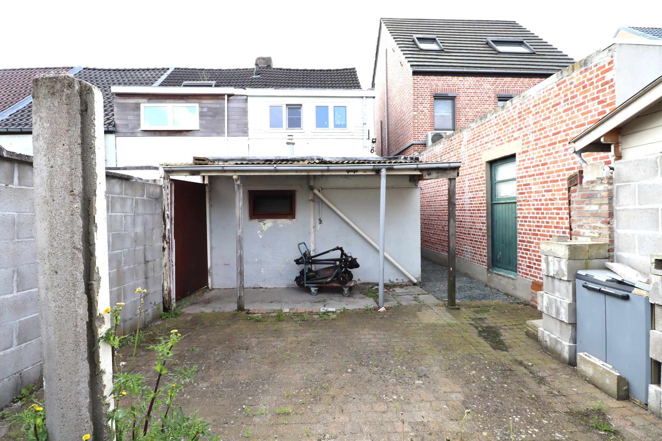 Te renoveren half open bebouwing met 2 slpk foto 9