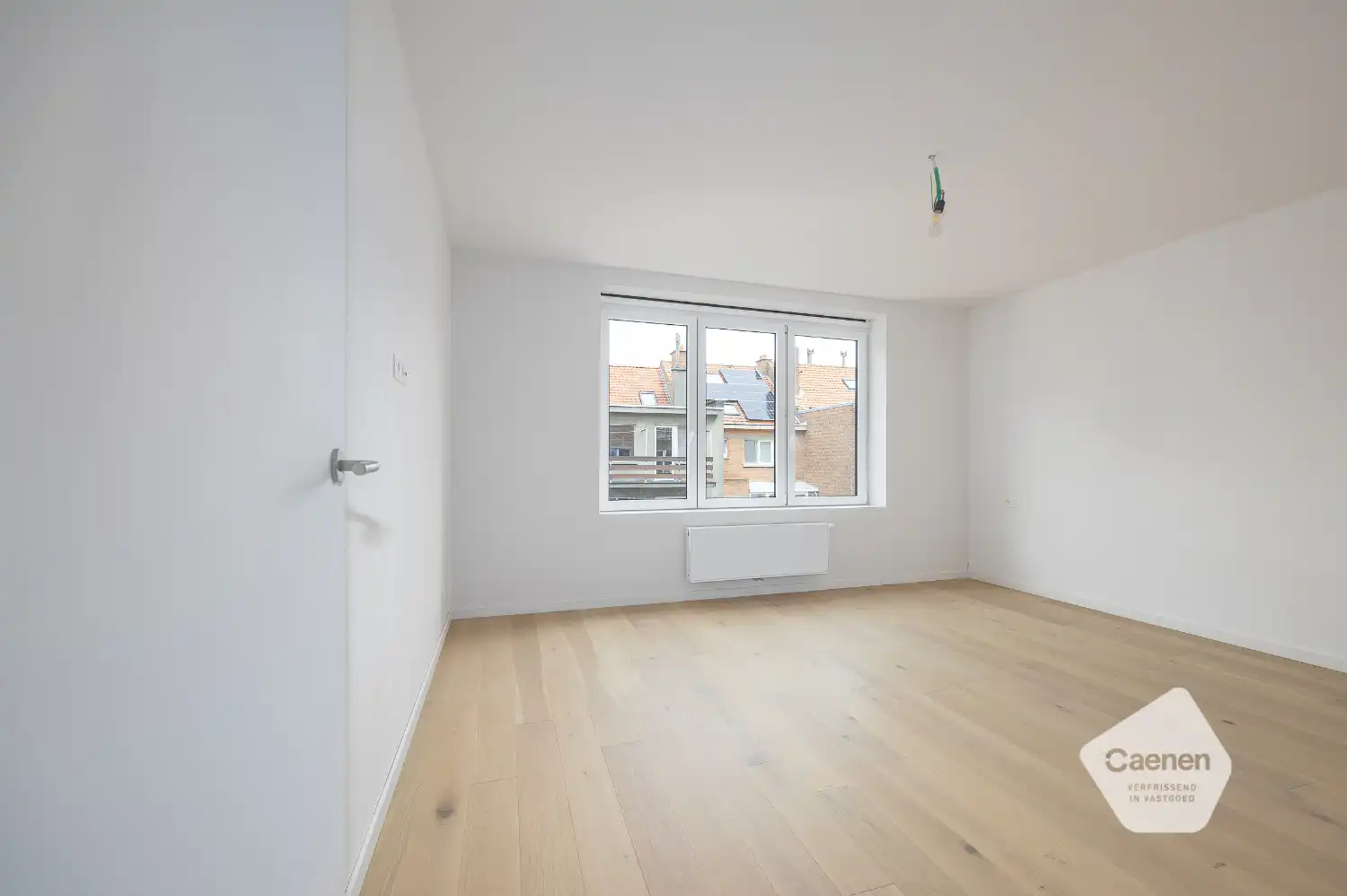 Ruim, gerenoveerde duplex te Mariakerke foto 13