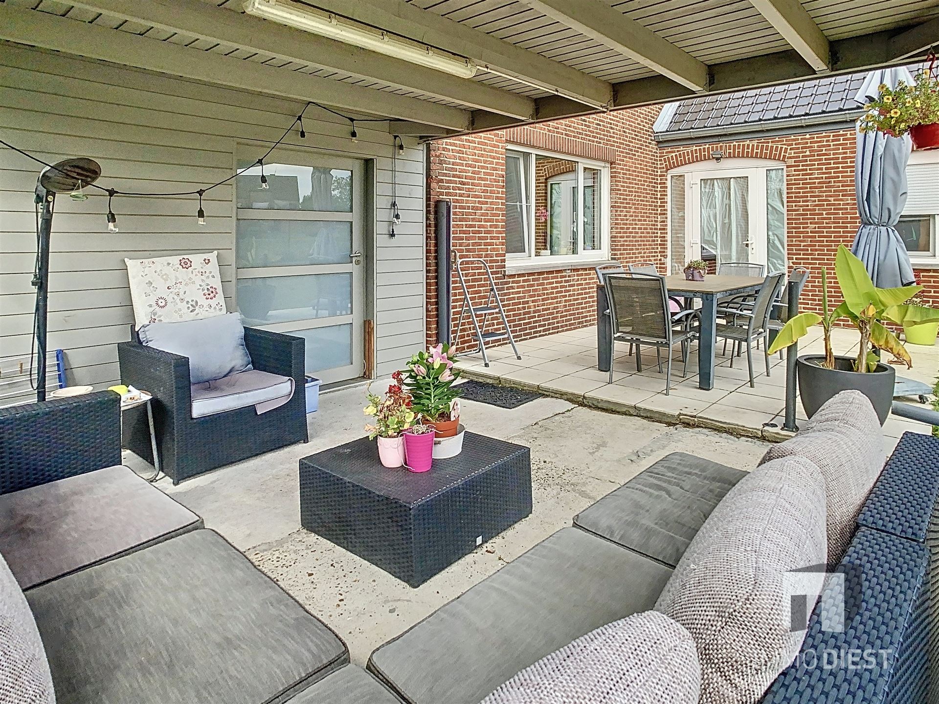 Gerenoveerde woning met knappe ligging en 4 slaapkamers foto 27