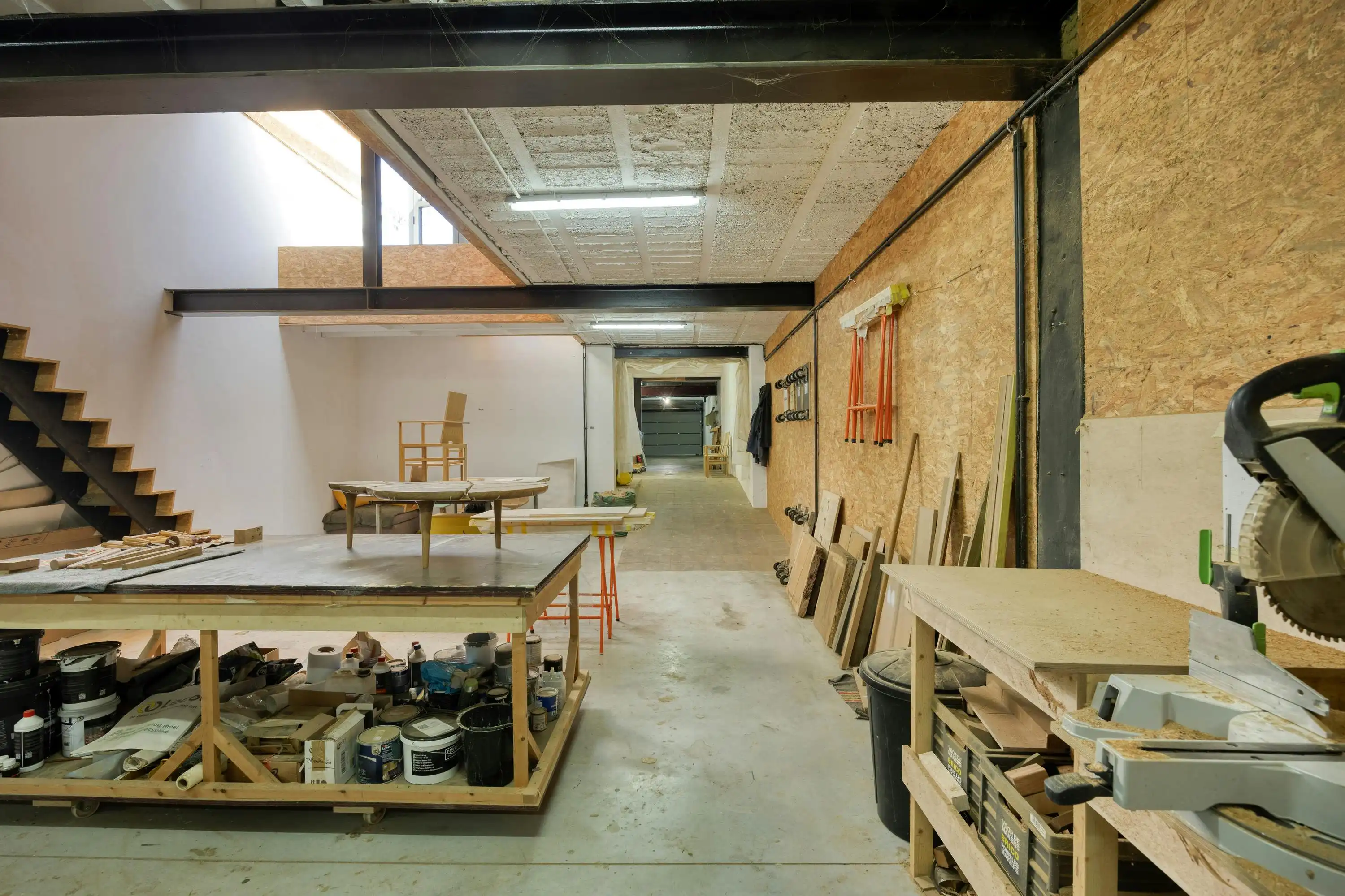 Unieke stadswoning met terras, atelier en garage te koop foto 18