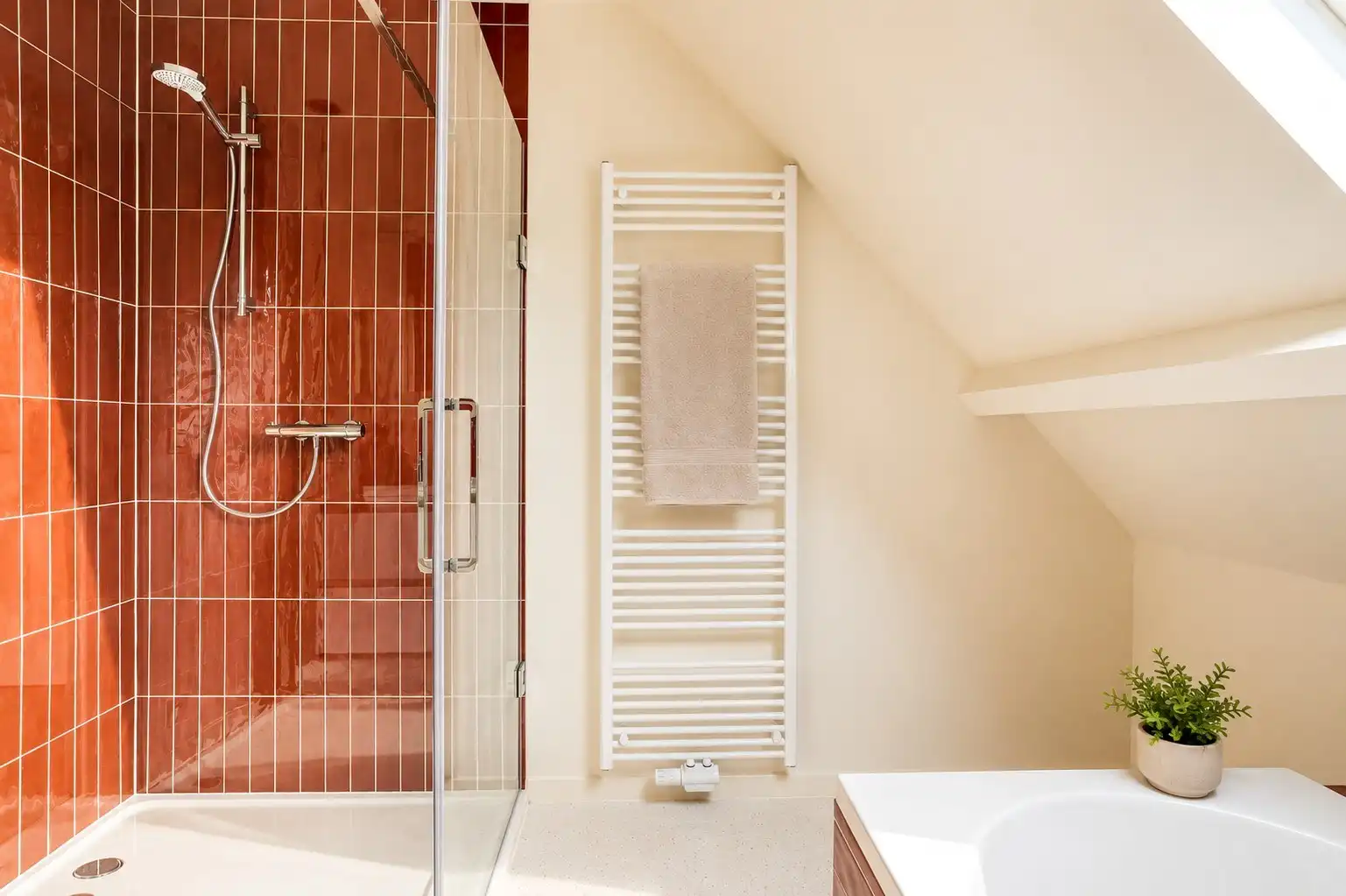 Wauw-effect in hartje Izegem: luxueus gerenoveerde, instapklare woning - EPC A! foto 19