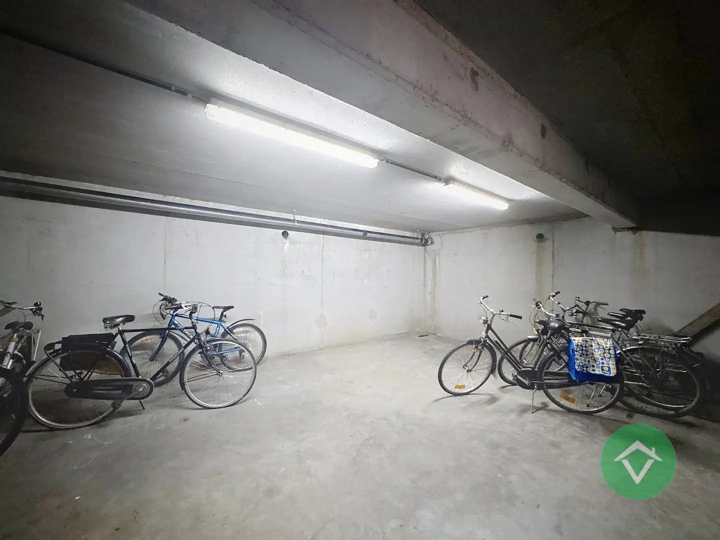  Appartement met 2 slaapkamers en garage te Torhout foto 29