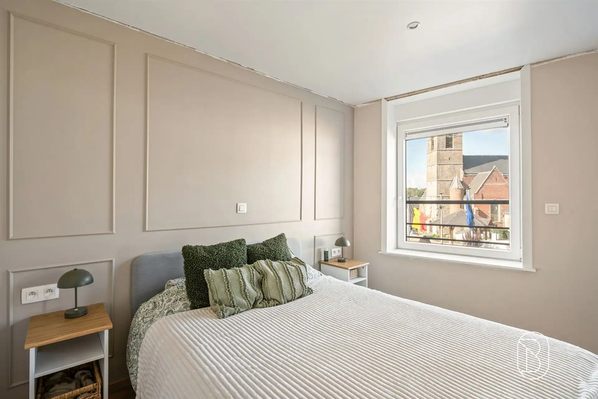 Gerenoveerde opbrengsteigendom bestaande uit 2 appartementen. foto 18