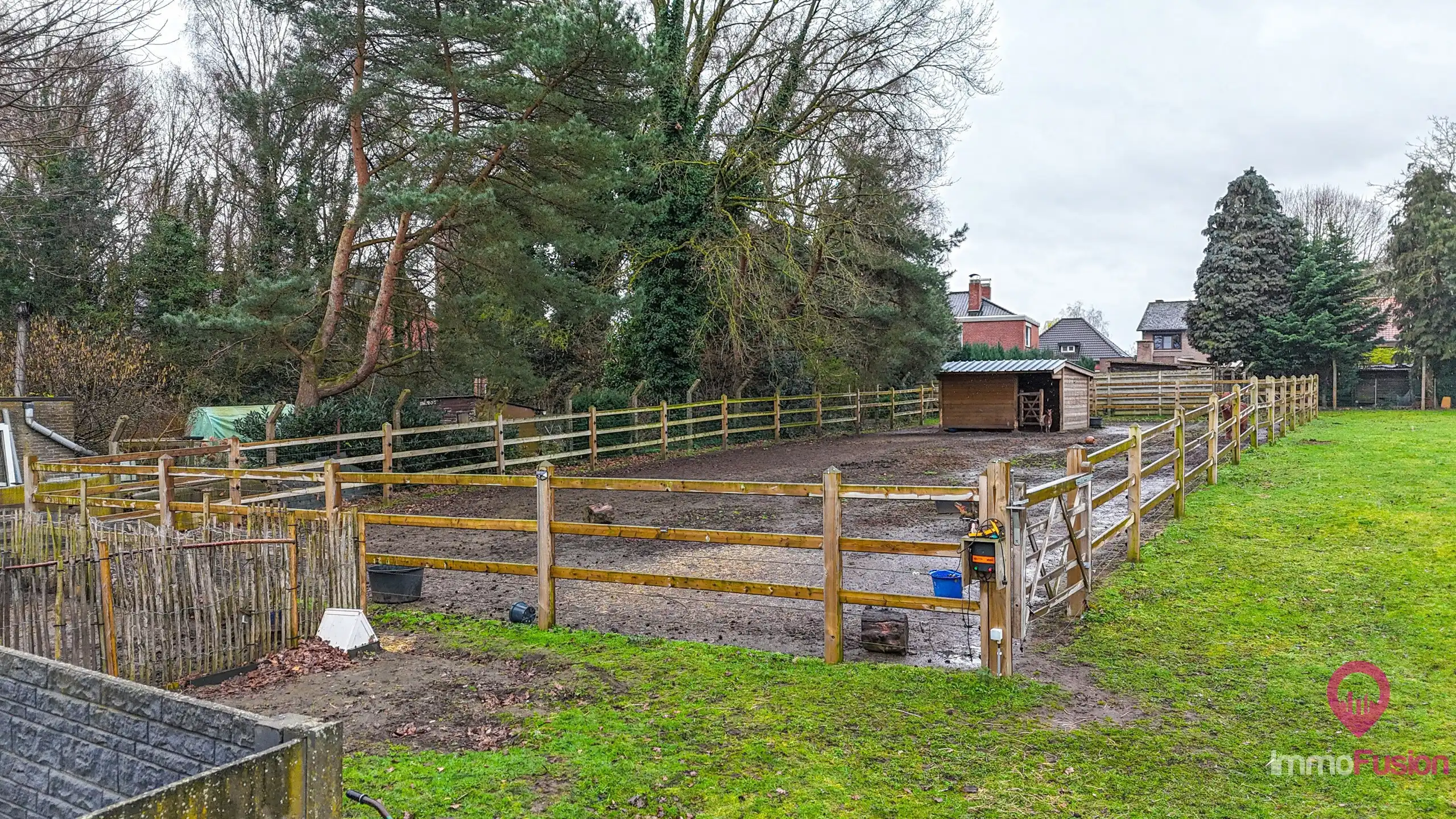 Gerenoveerde landelijk moderne woning op 28 are met 4 suites! foto 49