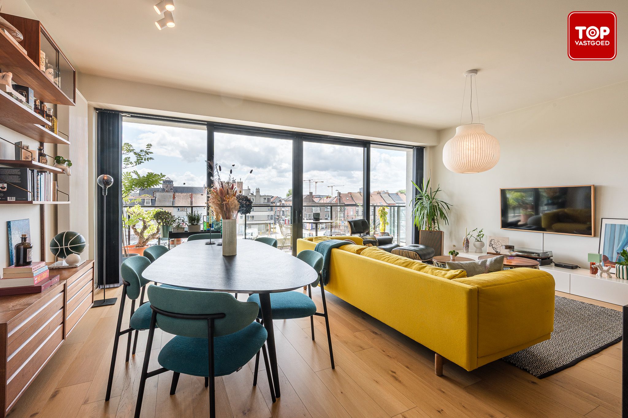 Modern en energiezuinig appartement met zicht op het water en zicht op de binnentuin foto 6