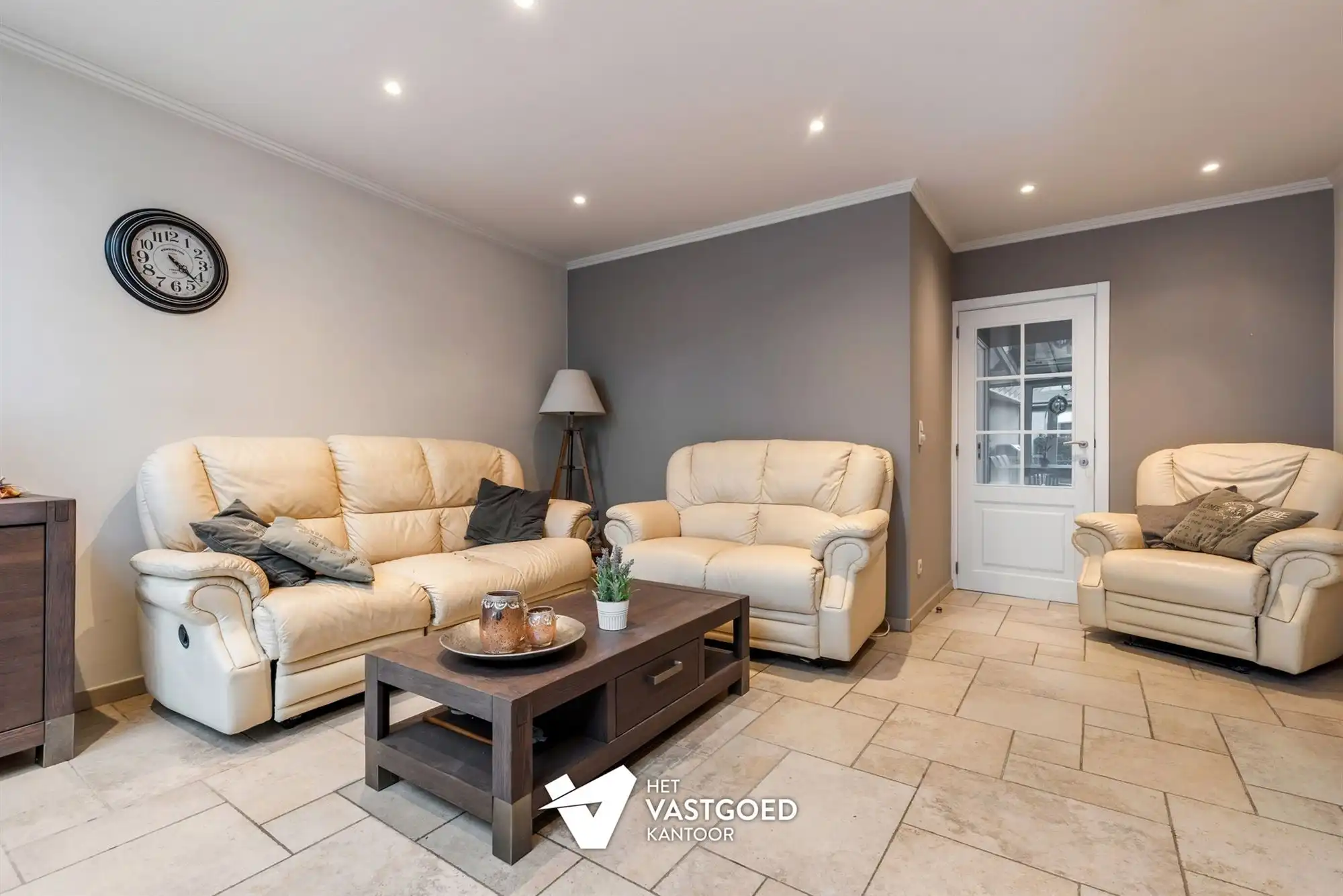 PERFECT ONDERHOUDEN GELIJKVLOERS APPARTEMENT (135M²) MET 2 SLAAPKAMERS + DRESSING EN TERRAS TE LAAKDAL foto 5