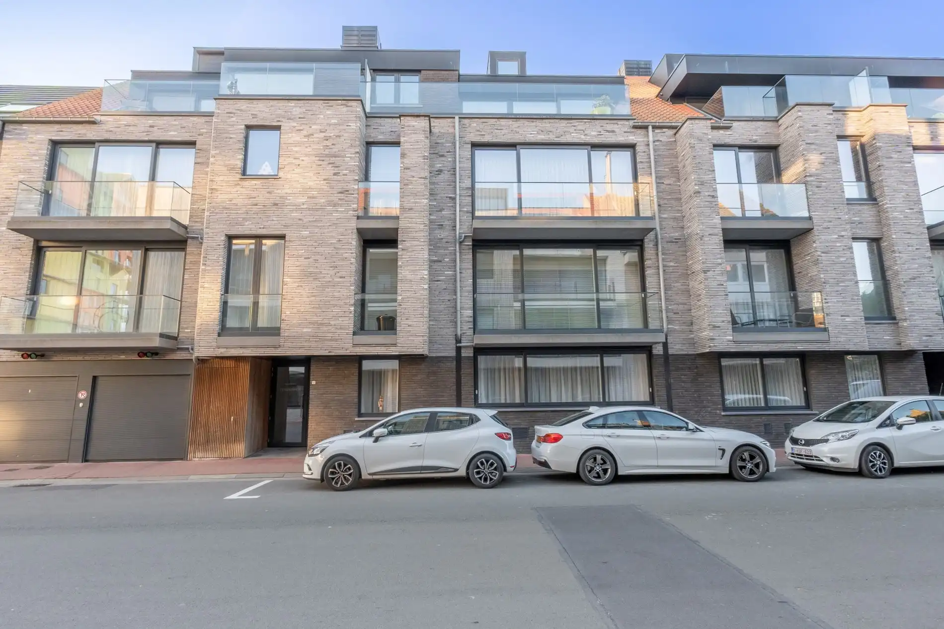 Knap gelijkvloers appartement te Heist-centrum foto 13