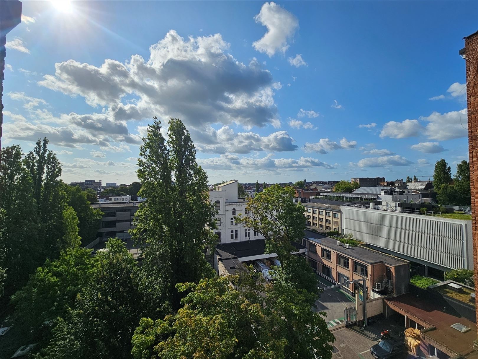 Appartement met 3 slpks, 3 badkamers en 3 terrassen. foto 23