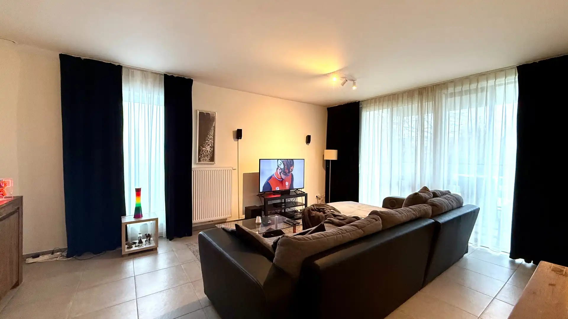 Instapklaar en verzorgd appartement met 2 slaapkamers, terras en garage foto 3