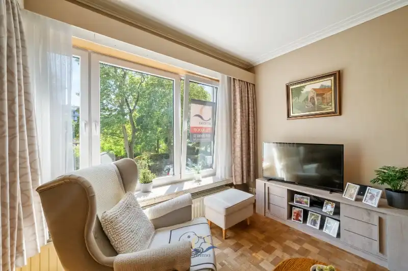 Lichtrijk 1-slaapkamerappartement aan het Prinses Stefanieplein foto 2
