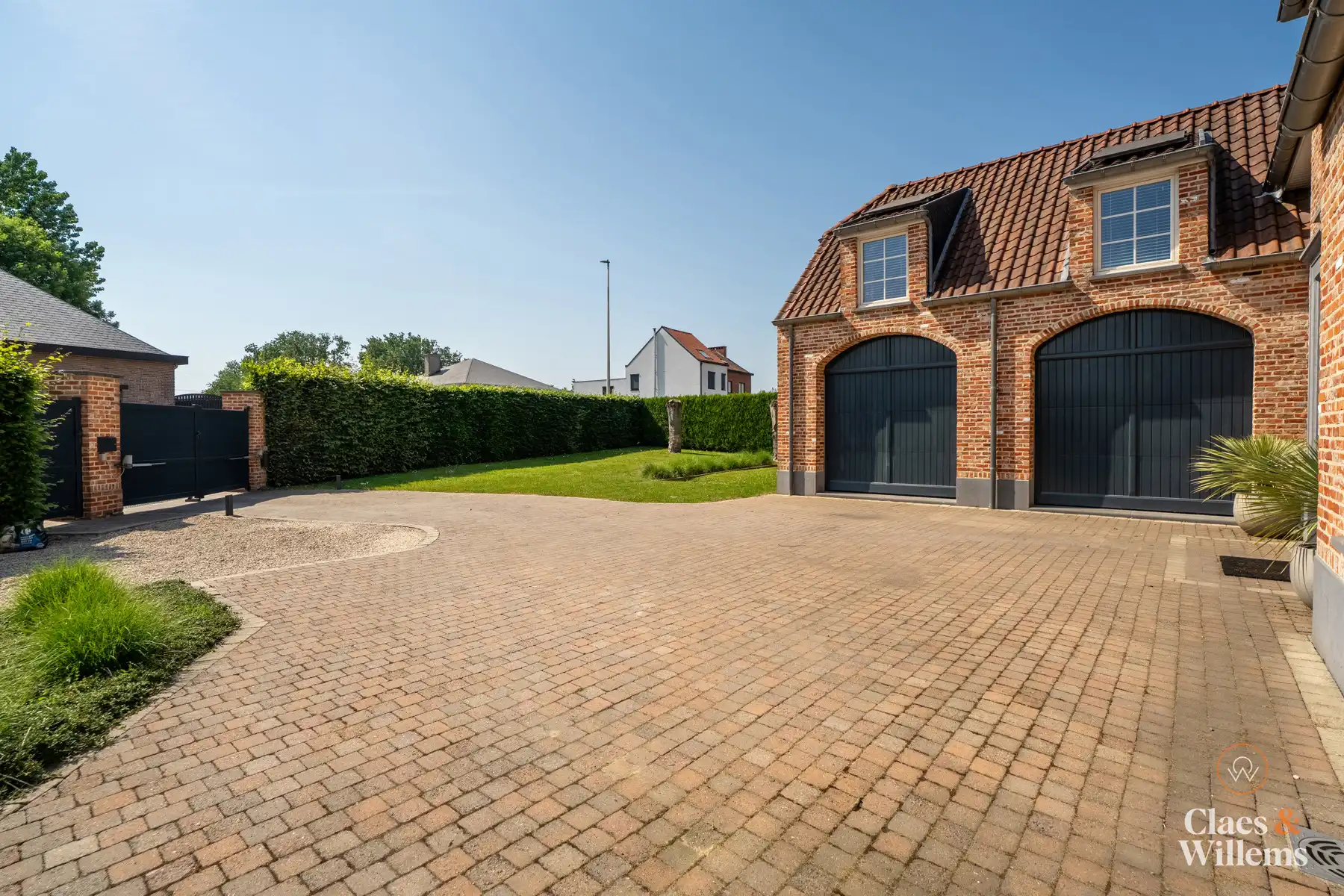 Ruime villa te koop in Dilbeek vrij beroep/ kangoeroewonen foto 42