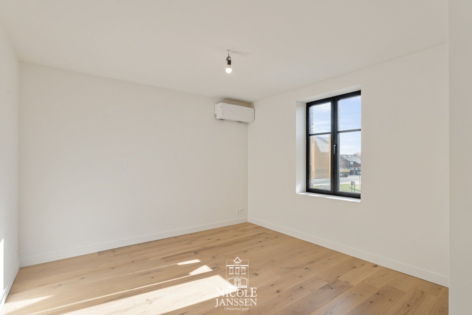 Nieuwbouwwoning van 216m² foto 15