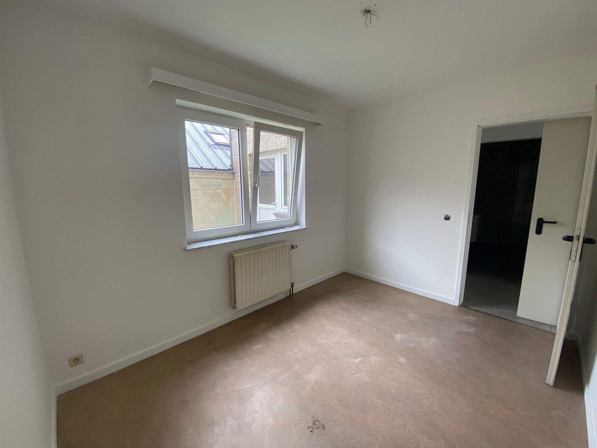 Appartement met twee slaapkamers en staanplaats nabij het centrum van Aalst foto 6