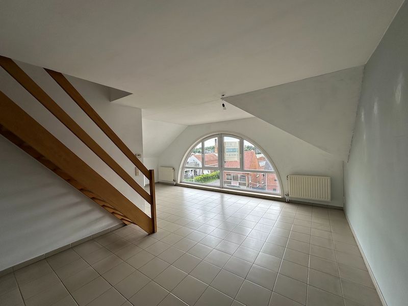 🏡 Te huur in Kemzeke – Duplex appartement met 3 slpk, terras & garage! 🏡 foto 3