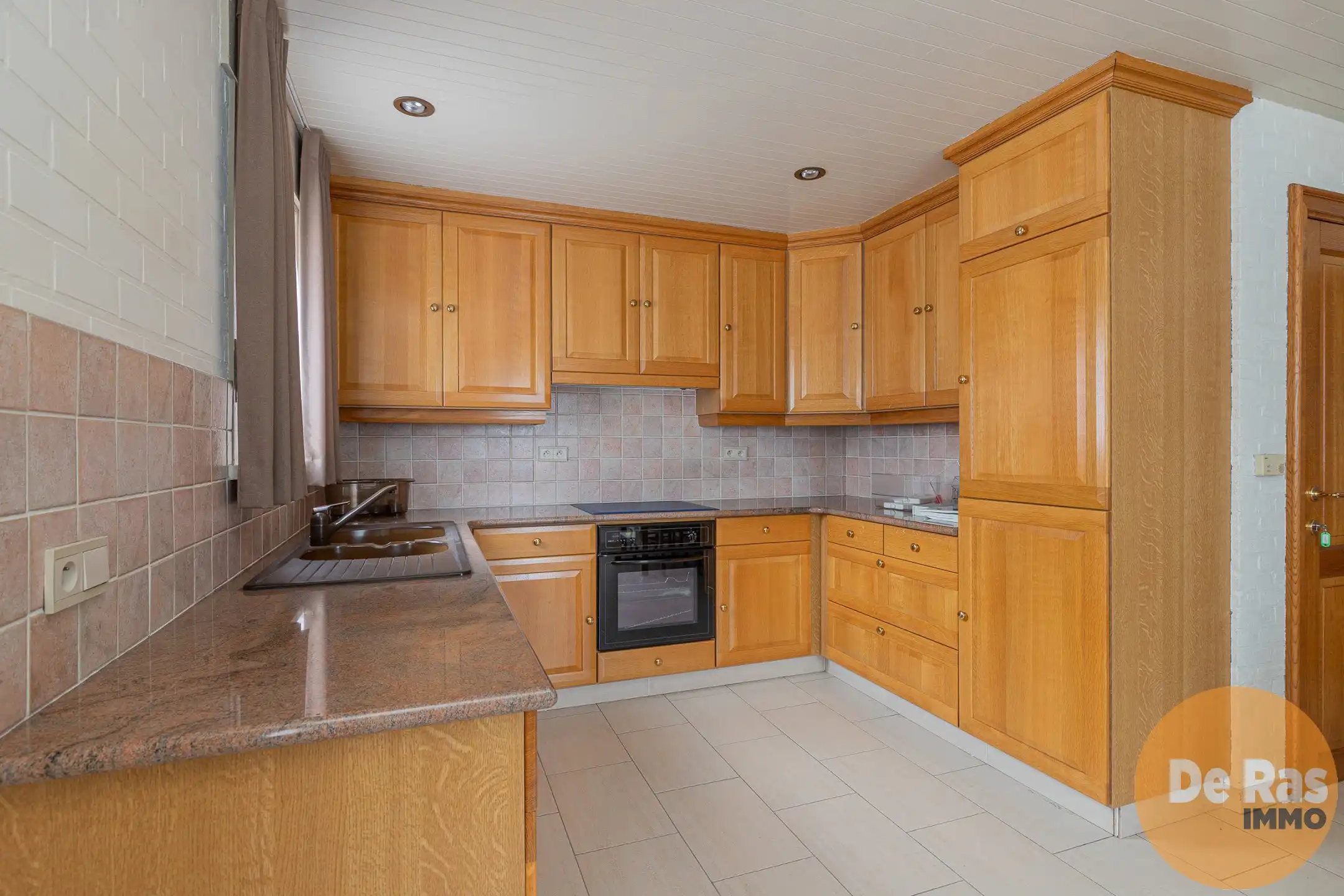 LIEDEKERKE - Ruime gezinswoning met tal van mogelijkheden foto 26