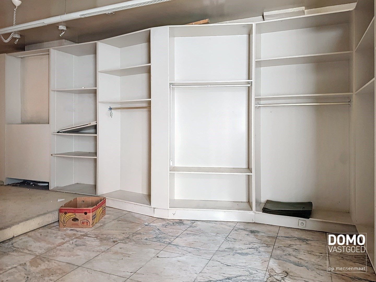 Te renoveren handelshuis gelegen in het centrum van Diepenbeek. foto 17