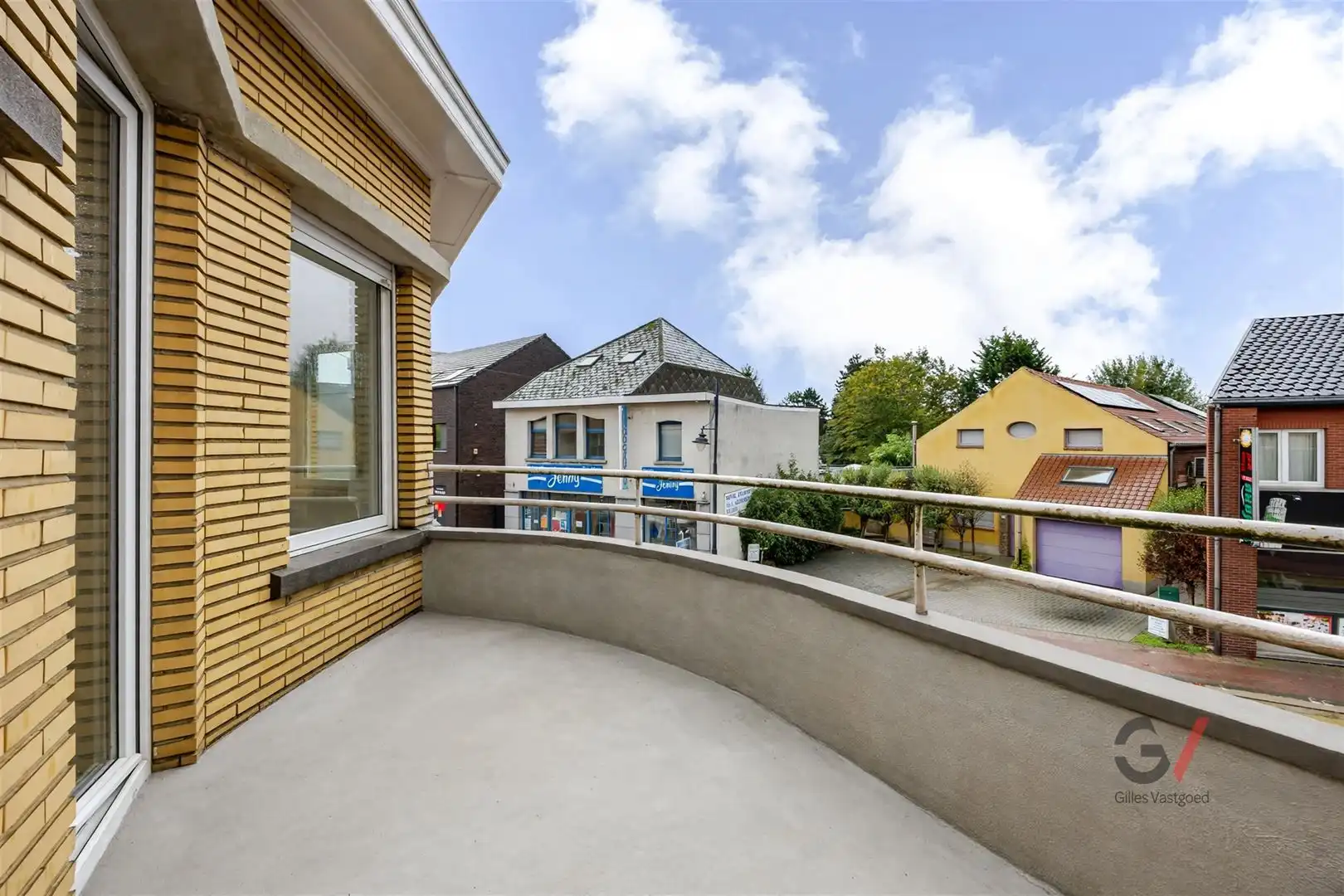 Gerenoveerde woning foto 20