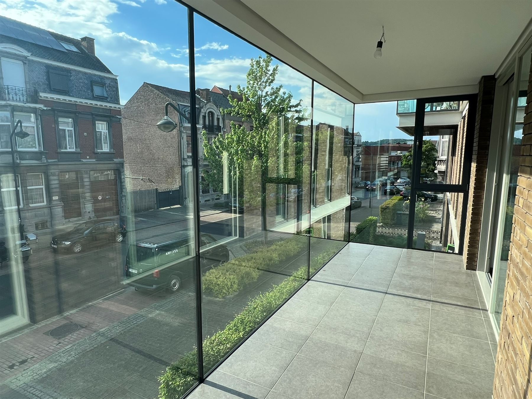 Ruim appartement met 3 slaapkamers, dakterras en garage foto 6