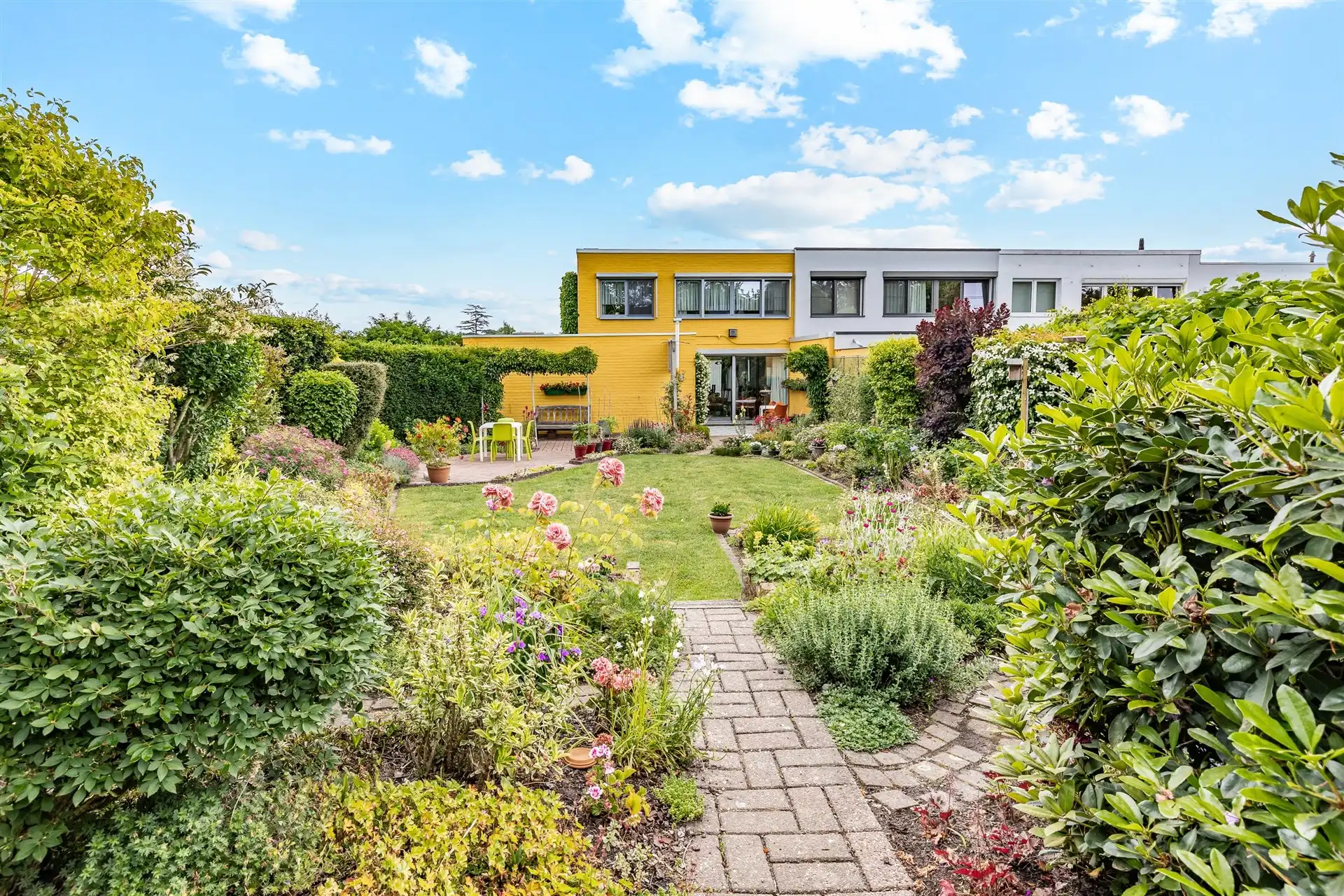 Woning op toplocatie en pracht tuin hartje Merelbeke-Melle foto 4