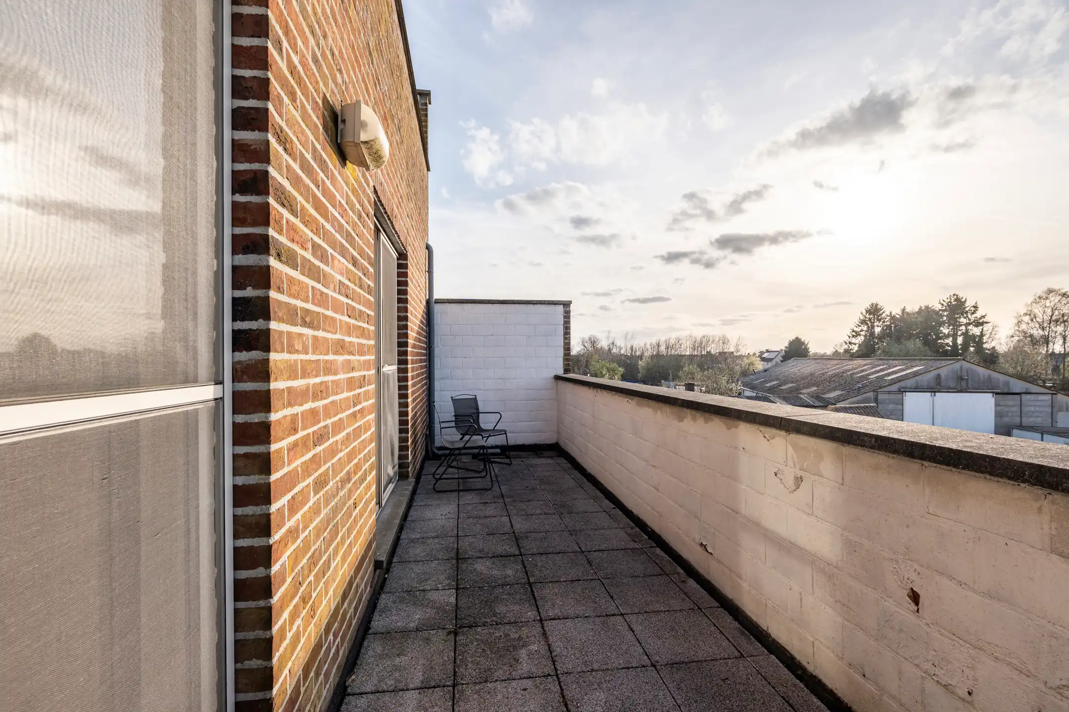 Uitstekend 2 slpk. appartement met kelderberging en private garage foto 11