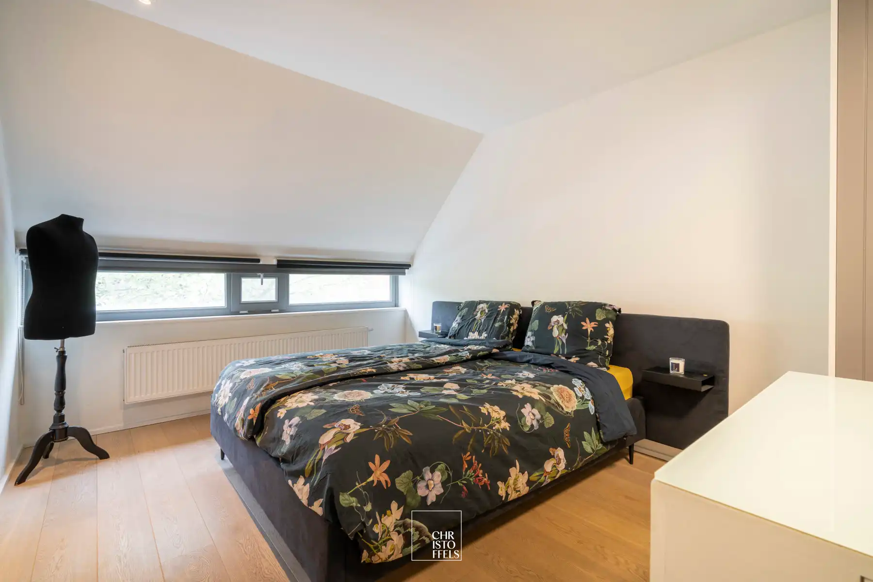 Luxe afgewerkte stadswoning (235m²) in domein Oud Rekem foto 6