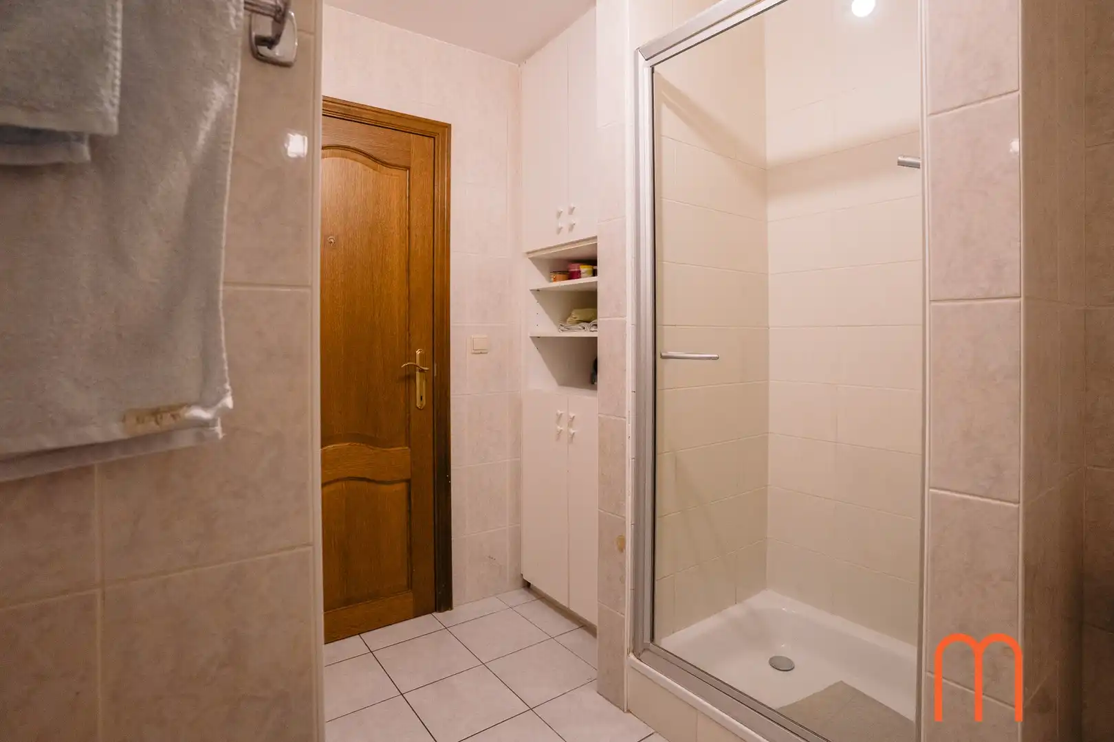 Instapklaar appartement met uniek uitzicht op de Sint-Petrus-en-Pauluskerk te koop – centrum Oostende foto 9