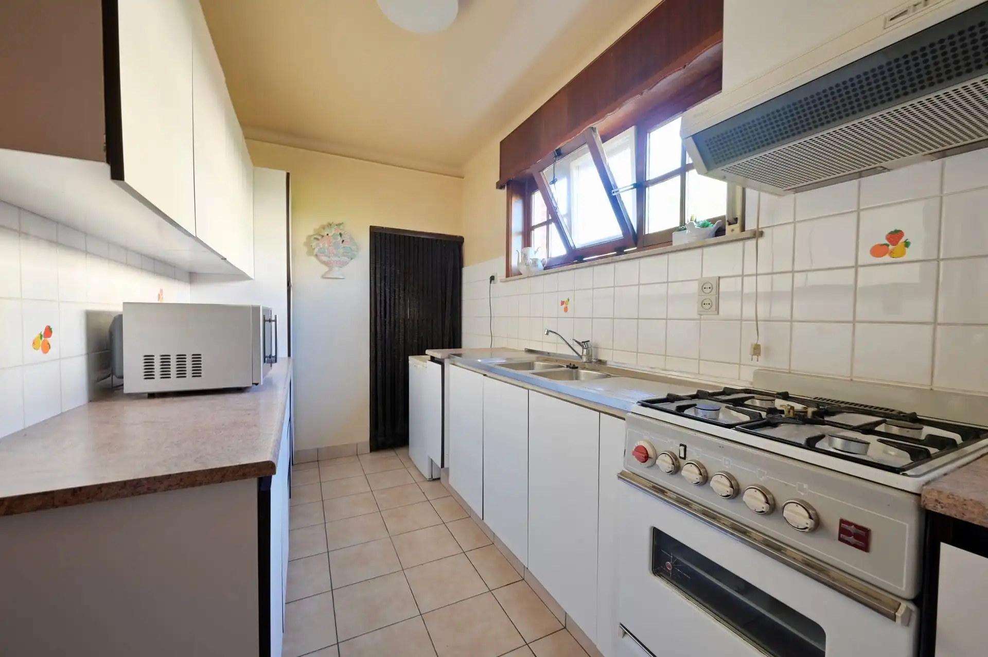 Te renoveren open bebouwing op 1.005 m² in Heultje.  foto 8